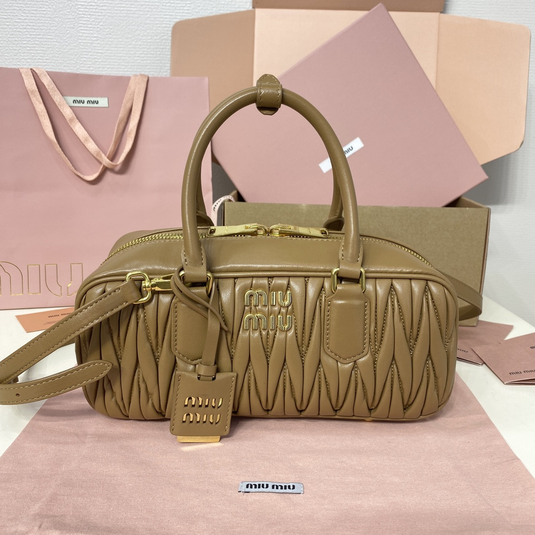 Miu Miu Arcadie matelassé nappa leather bag 12x27x9cm