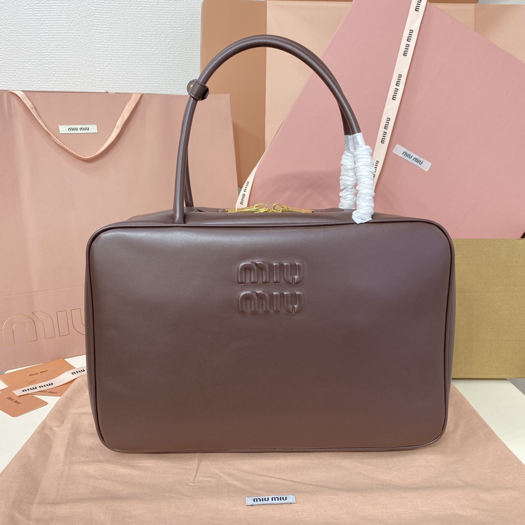 Miu Miu Leather Beau bag 23x34x10cm
