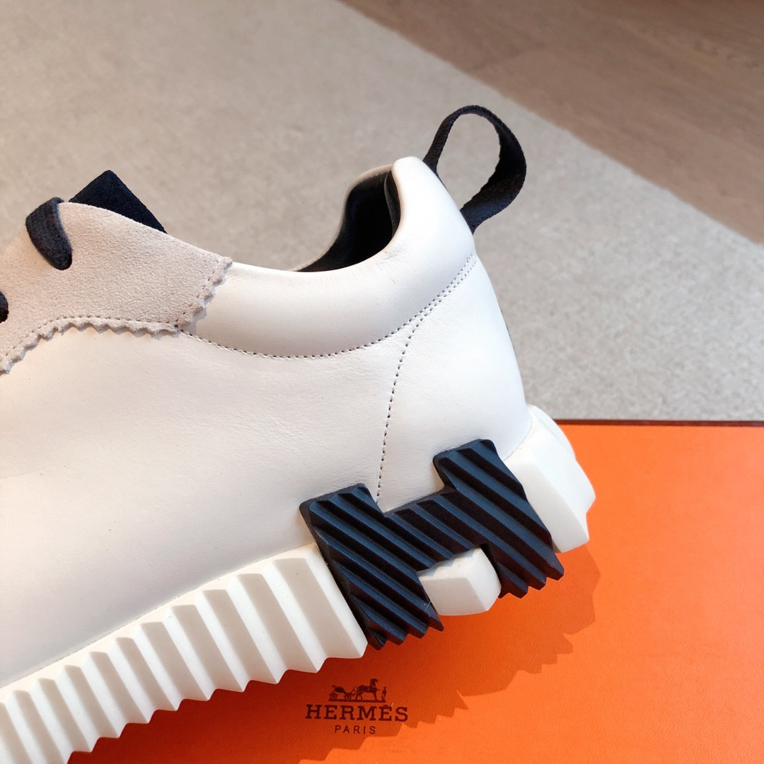 UA Hermès Bouncing Sneaker