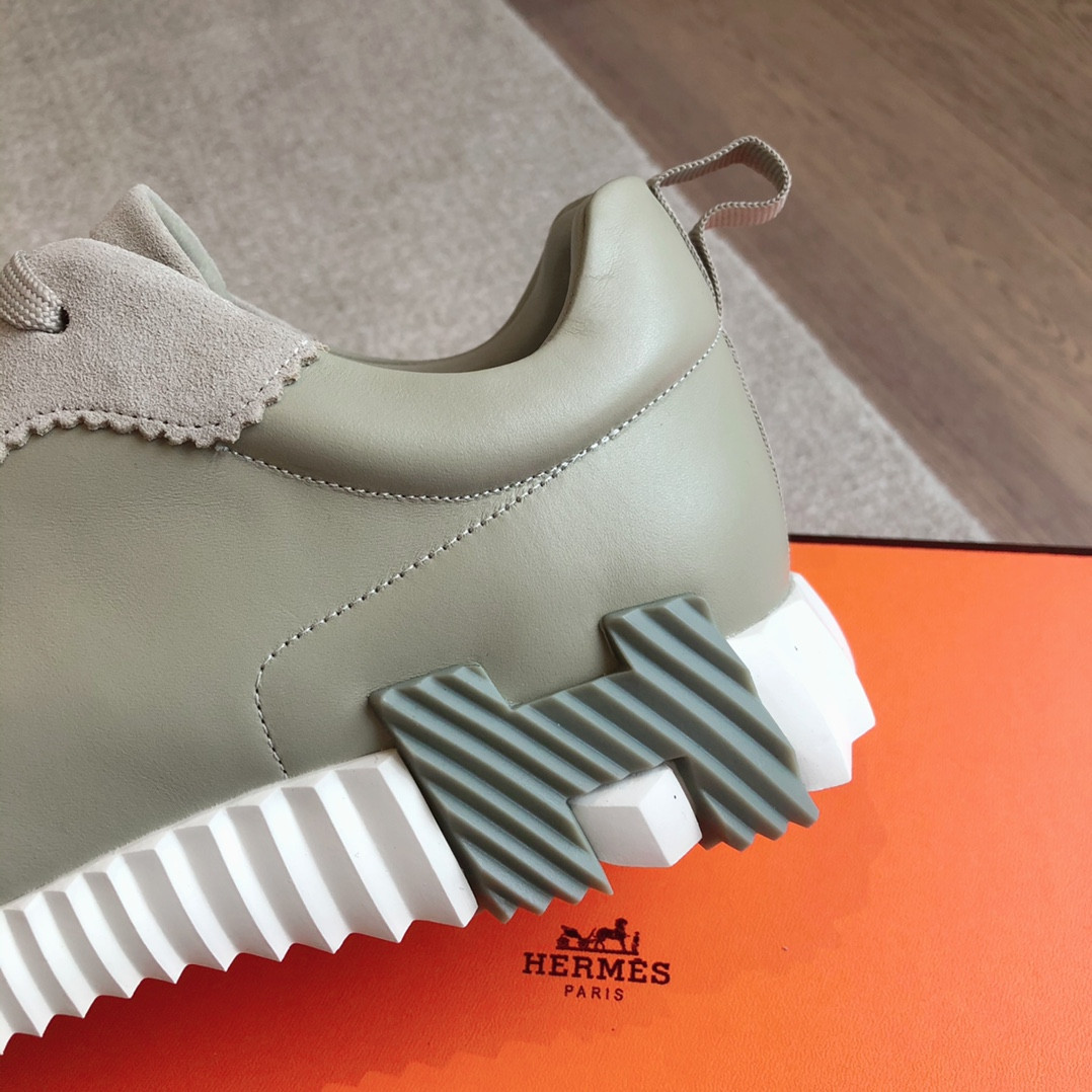 UA Hermès Bouncing Sneaker