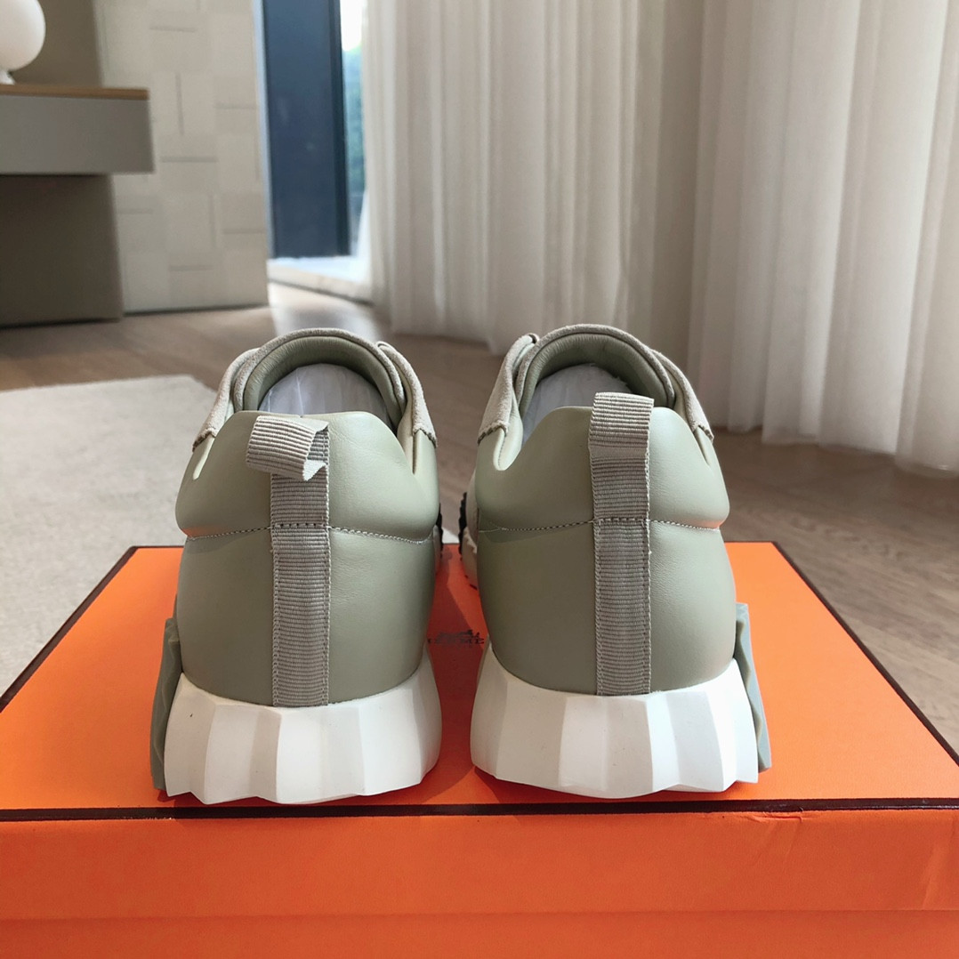 UA Hermès Bouncing Sneaker