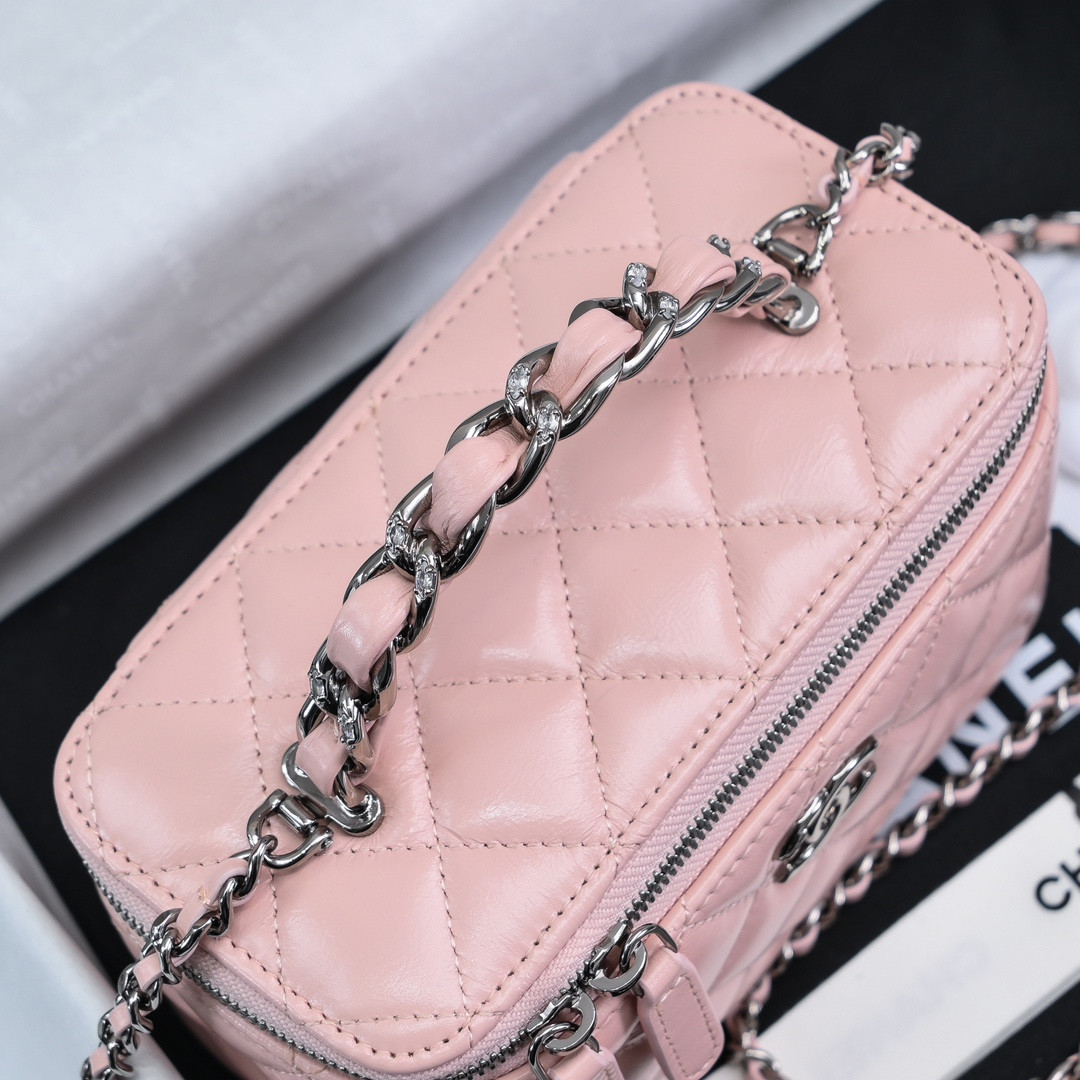 Ch*el clutch with chain 17x10x8cm