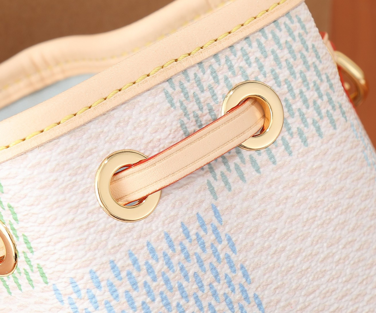 LV Nano Noé N40640 13 x 16 x 10 cm