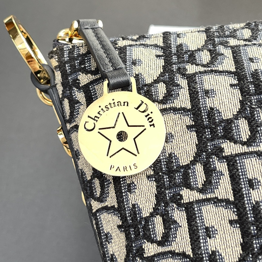 D*or D*orstar hobo bag 22 x 14.5 x 10 cm