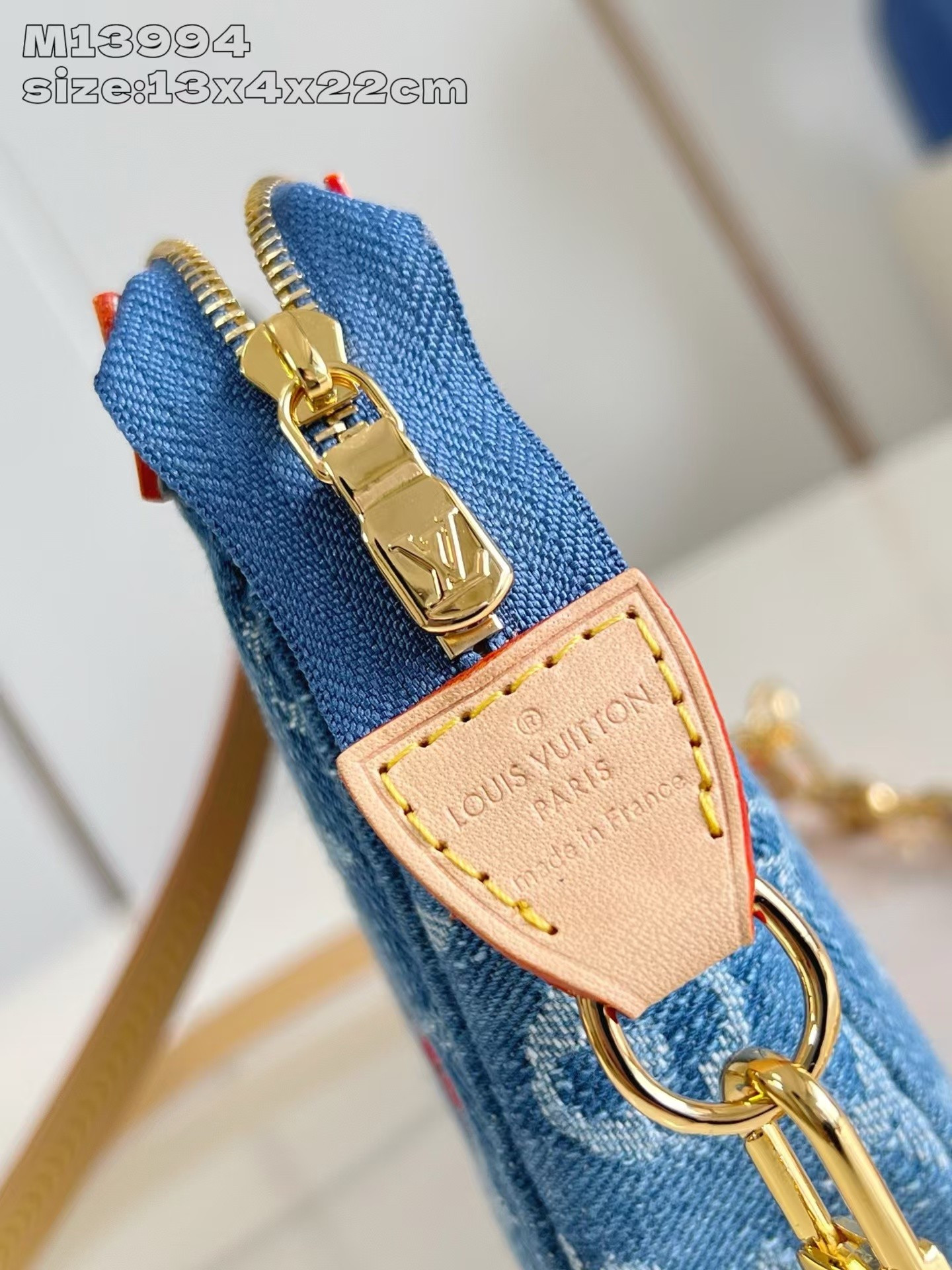 LV x TM Pochette Accessoires M13994 22x13x4cm