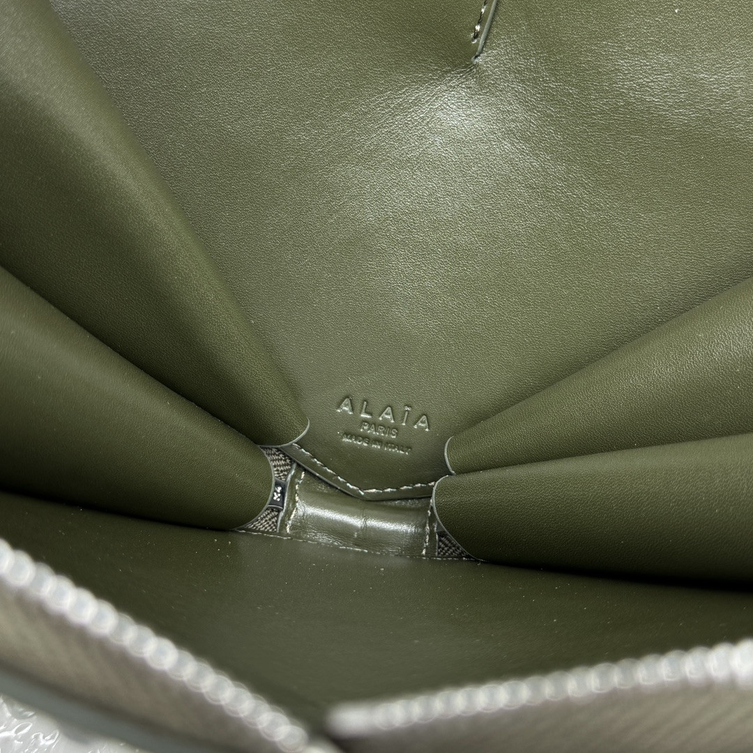 ALAÏA Le Coeur Heart Bag 18.5x20.5x5cm