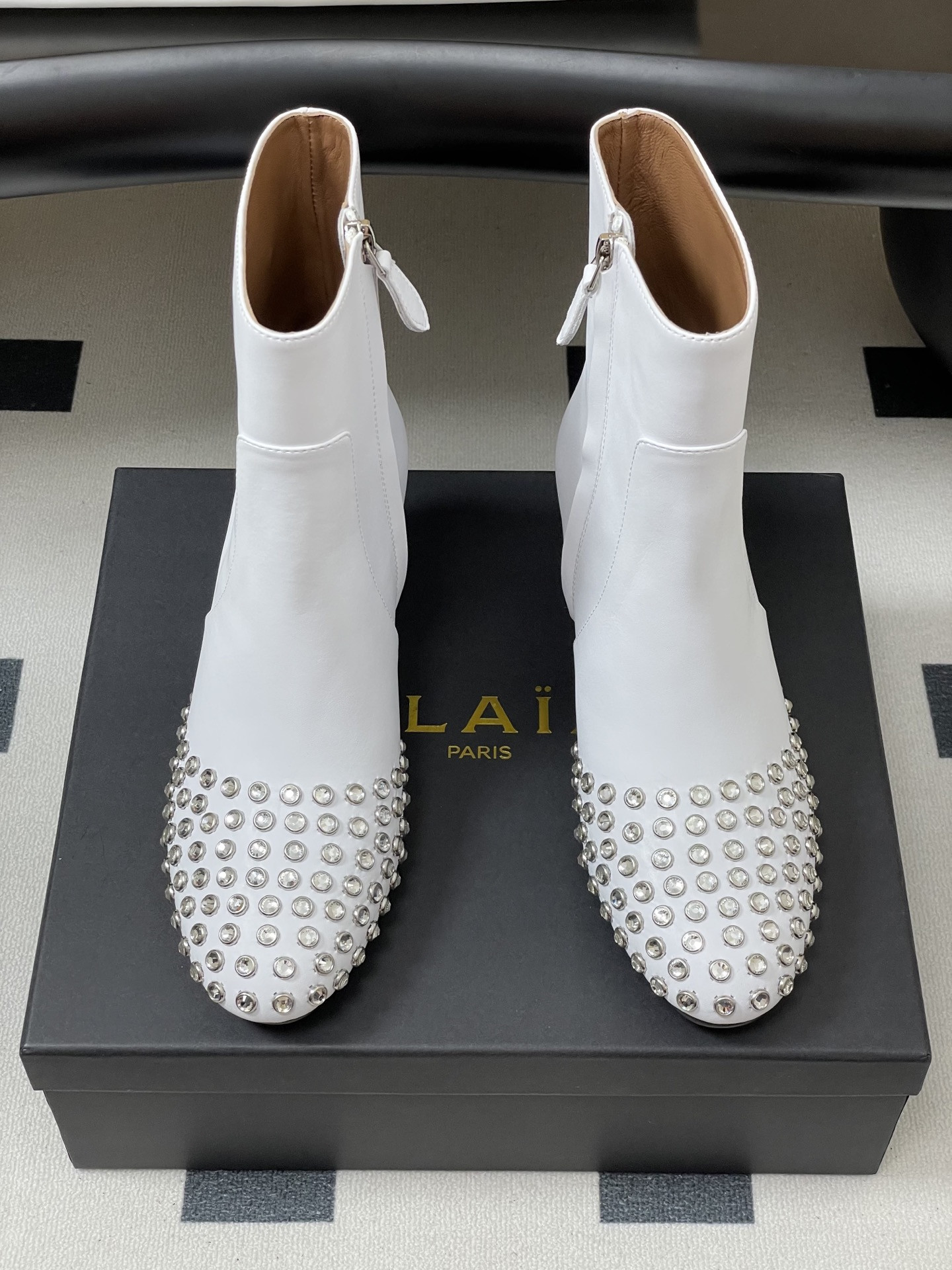 ua alaia crystal Di*m*nd boots 5.5cm heel(customized size 7-10 days production time)