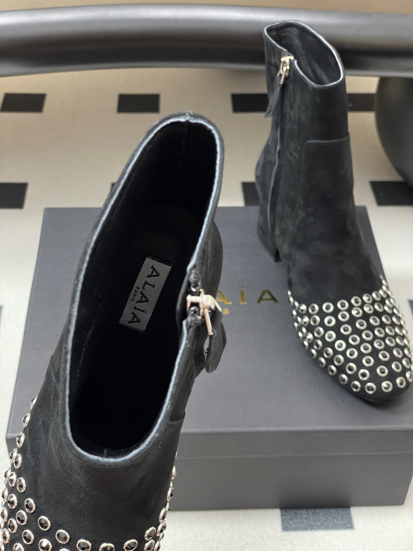 ua alaia crystal Di*m*nd boots 5.5cm heel(customized size 7-10 days production time)