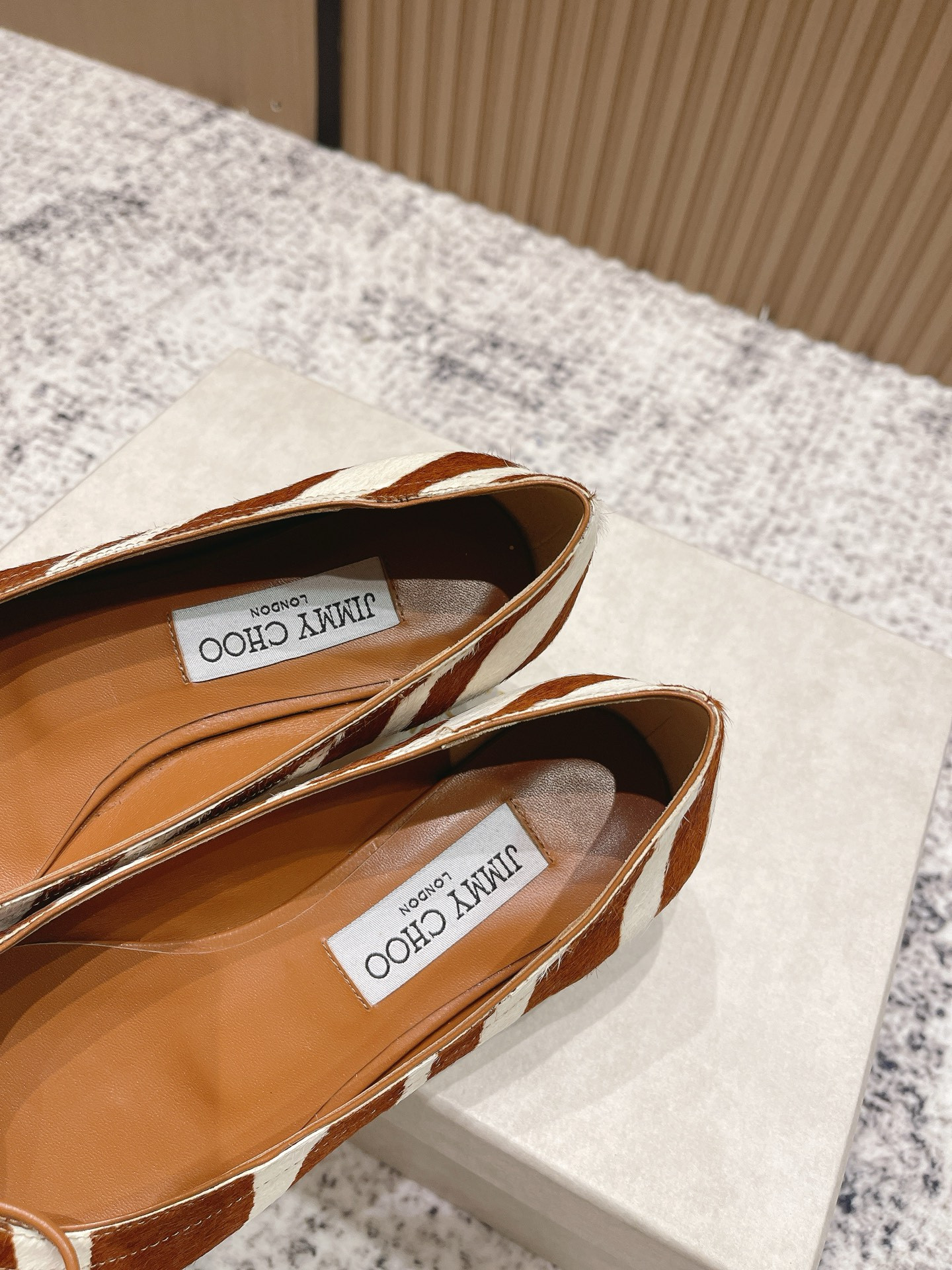 ua Ji*y Ch* scarlett ballerina flats