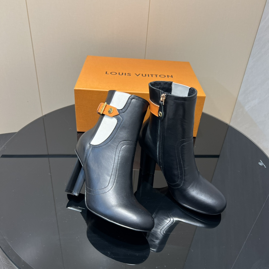 UA LV Silhouette Ankle Boot 9.5cm Heel