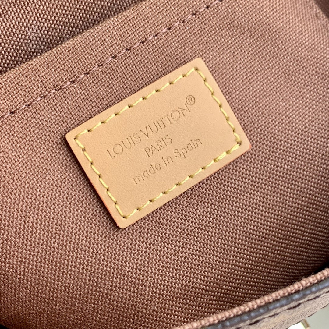 LV Soho Mini Backpacks M14651 17x23x8cm