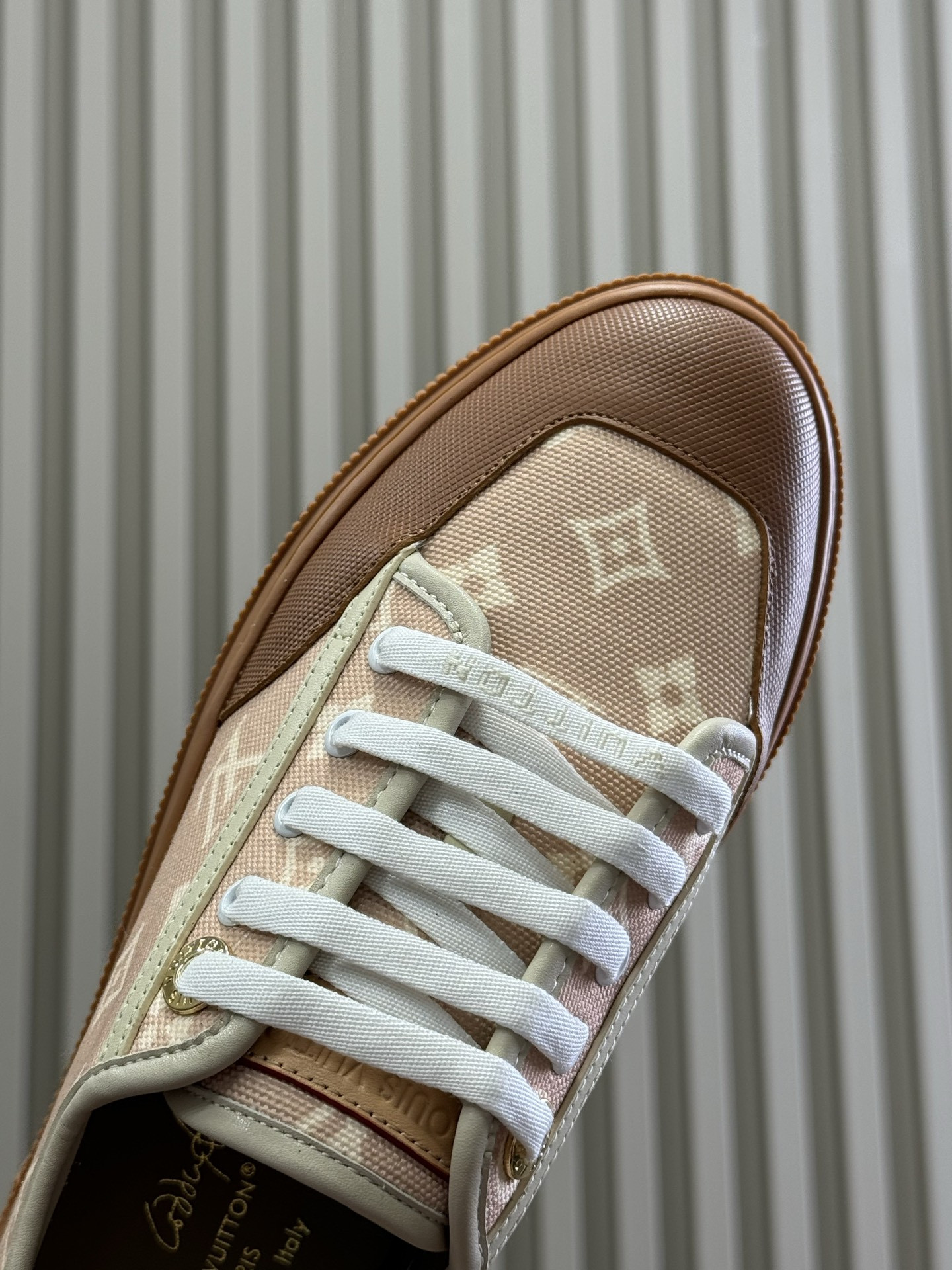 UA LV Lagoon Sneaker
