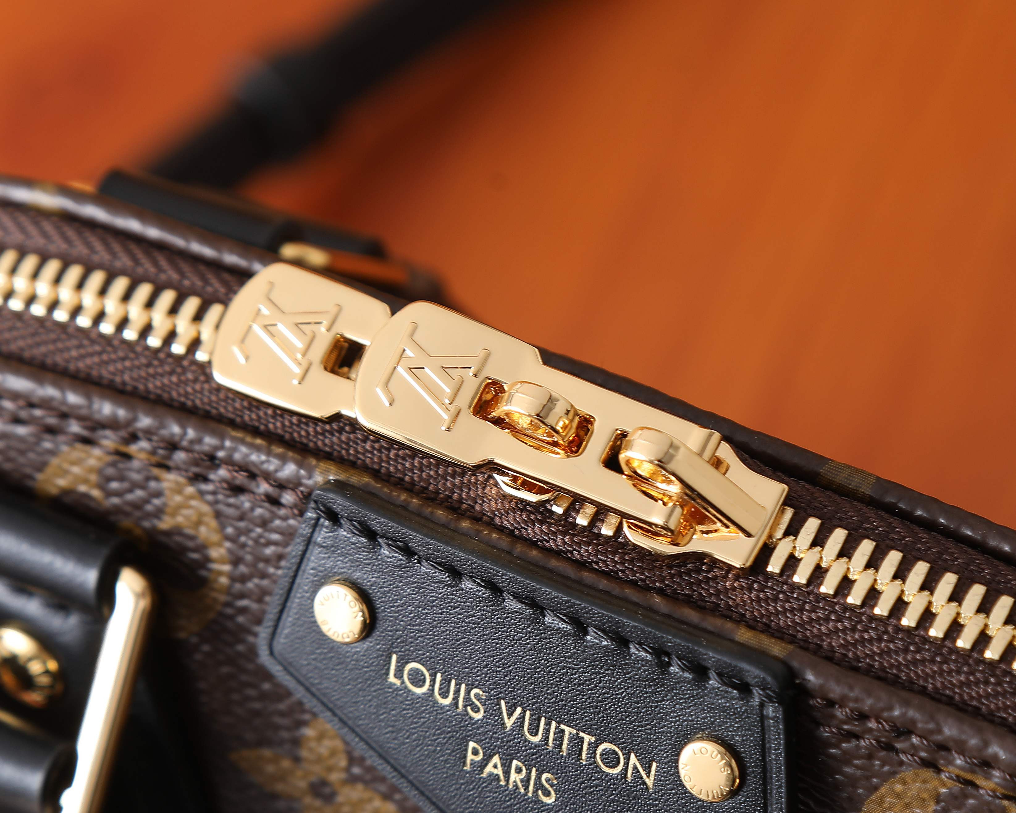 LV ALMA TRUNK BB Handbag M26084 19x11x22cm