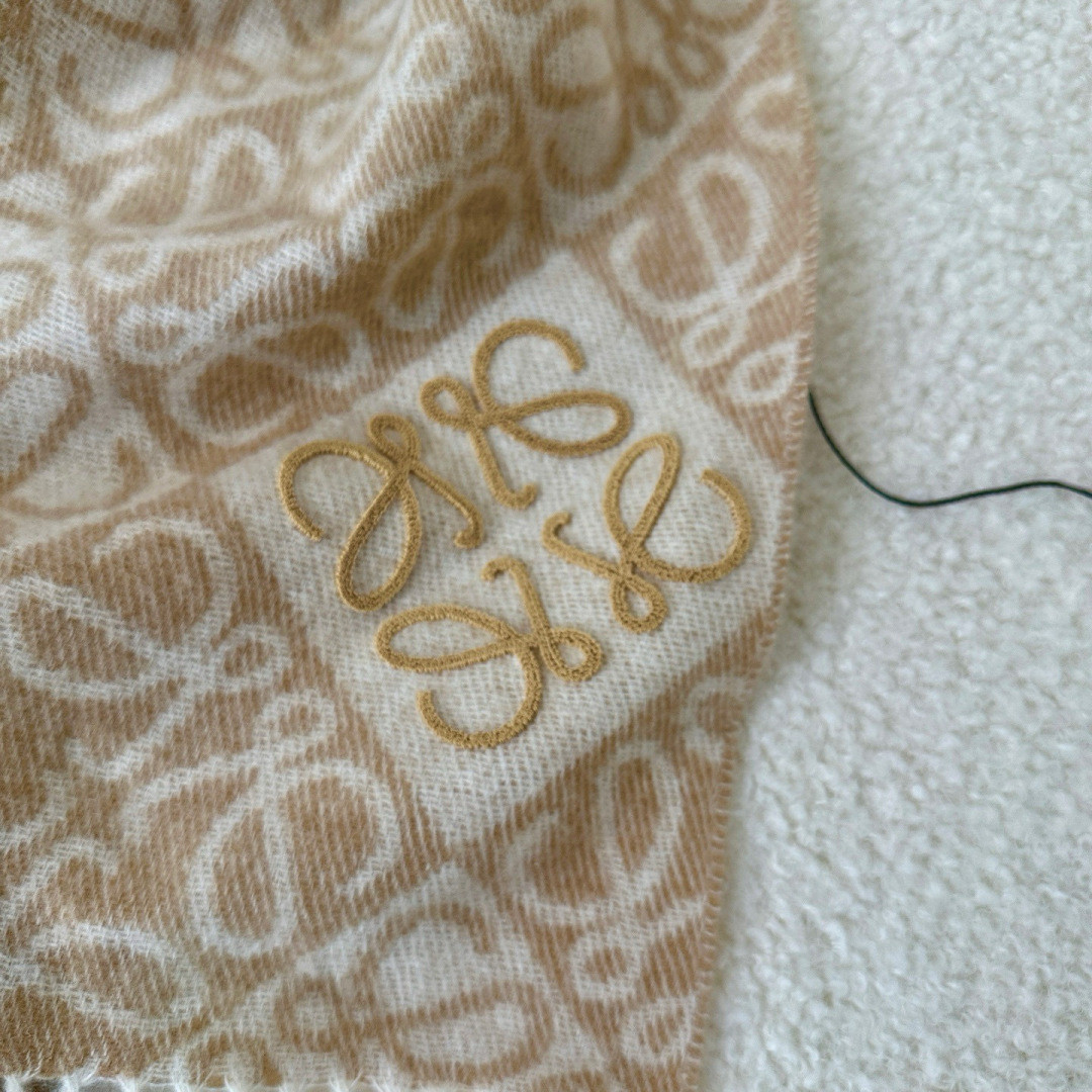 L0ew* scarf 38x180cm