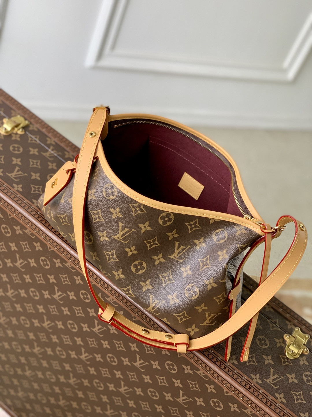 LV CarryAll East West M28101 36x19x10cm