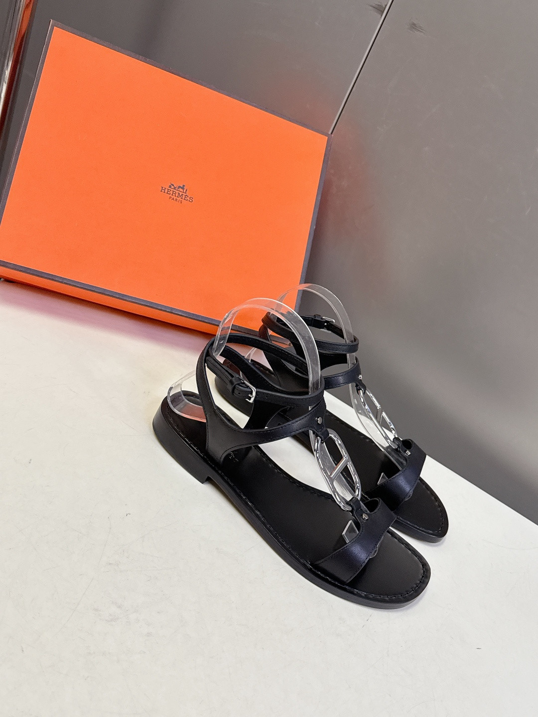 ua H**mes marinella sandal