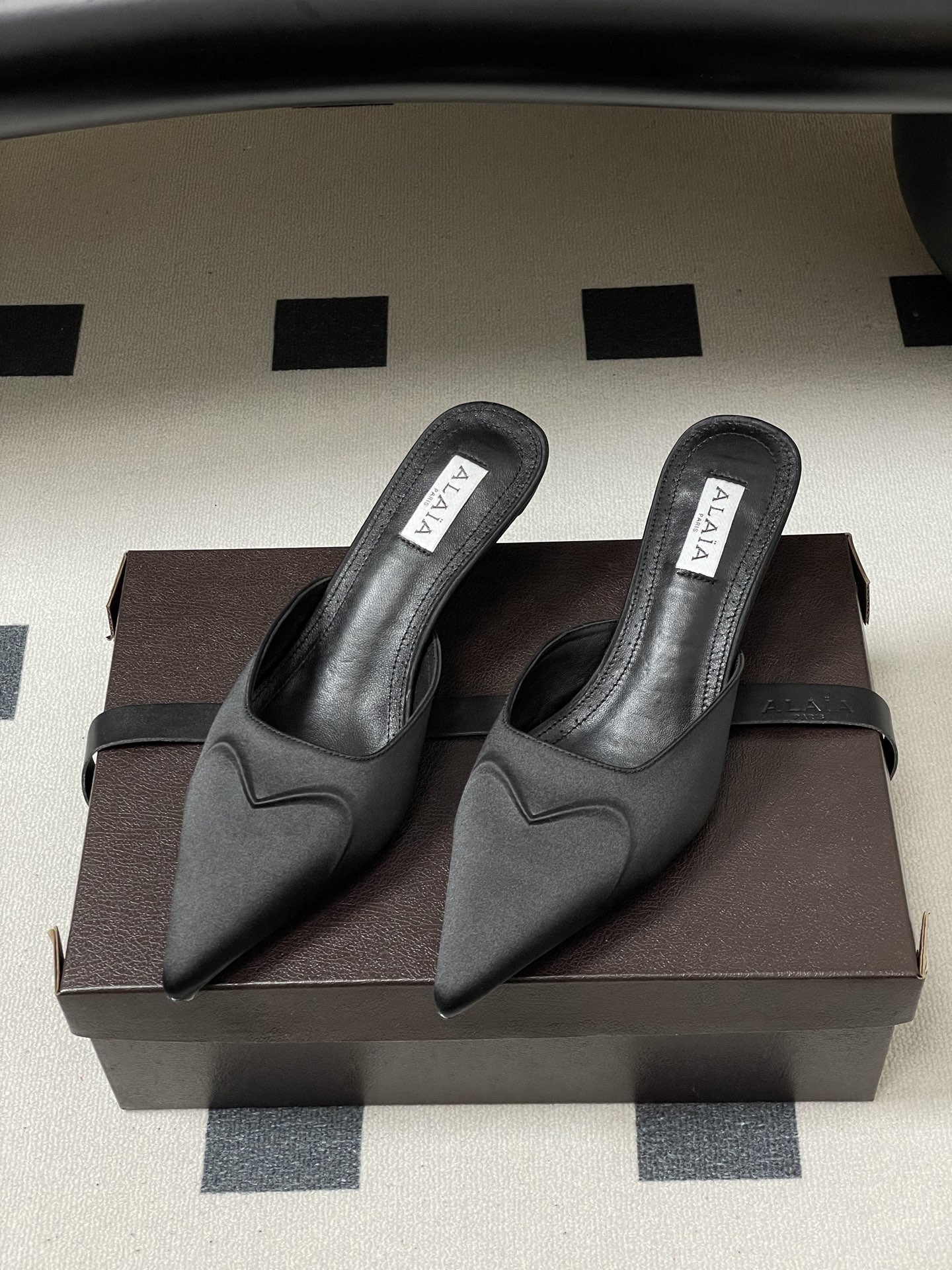 UA Alaïa Le Cœur 3D Satin Mules 6.5cm Heel